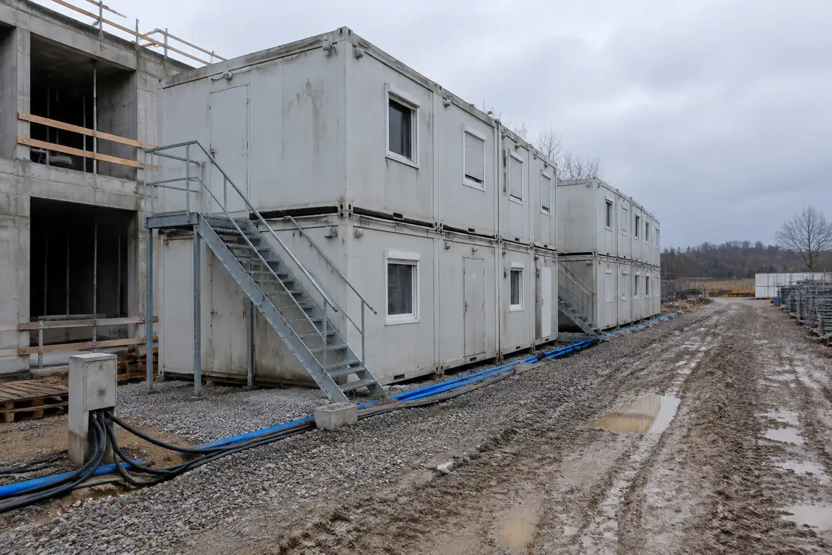 Chantier de longue durée : comment anticiper les besoins en installations temporaires ?